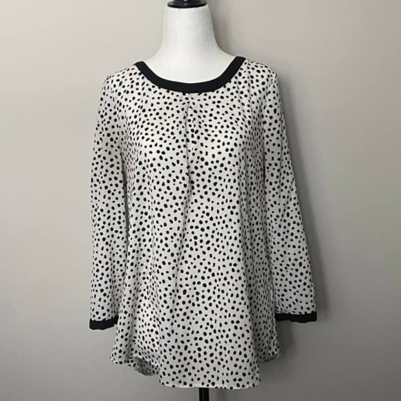 Black & White Dot Top - RW & Co - Size M - Picture 1 of 2